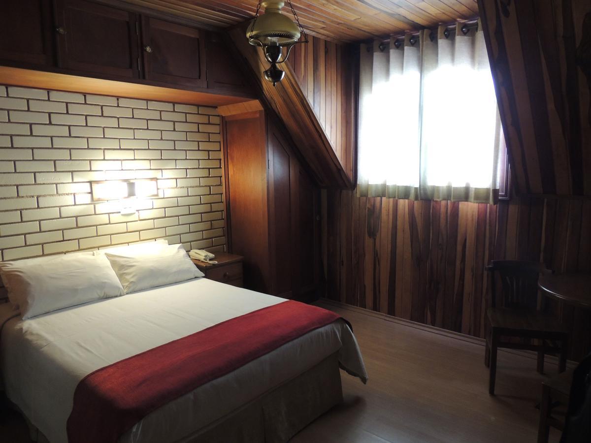 Hotel Monte Carlo Campos do Jordão Екстериор снимка