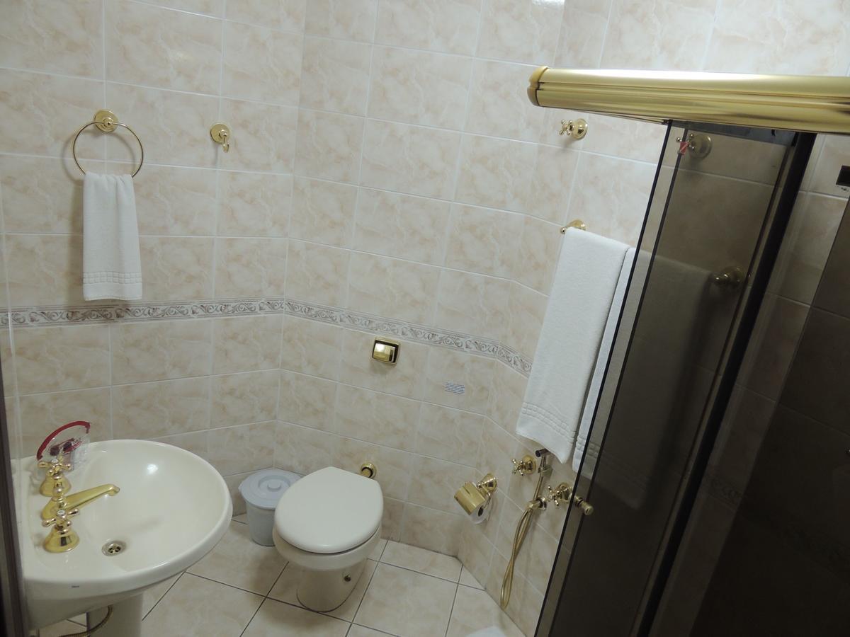 Hotel Monte Carlo Campos do Jordão Екстериор снимка